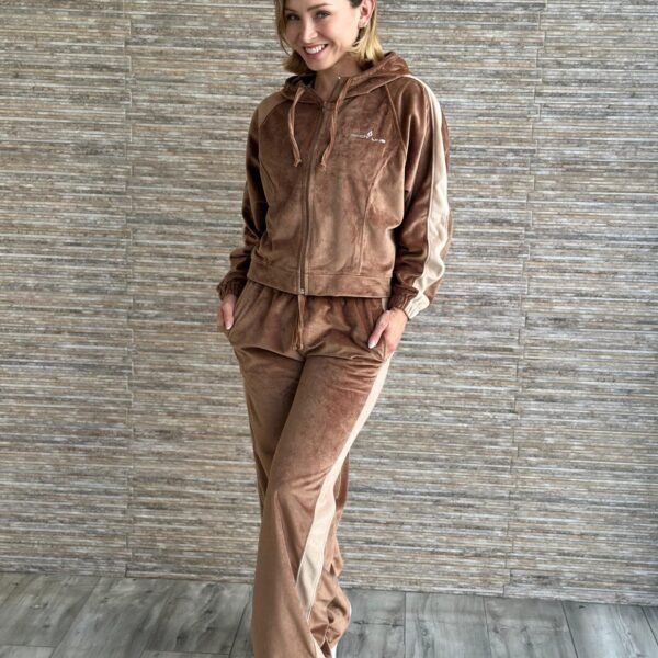 Buzo deportivo beige (Small)