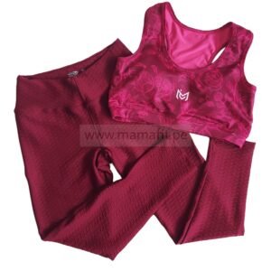 Conjunto guinda (talla L)