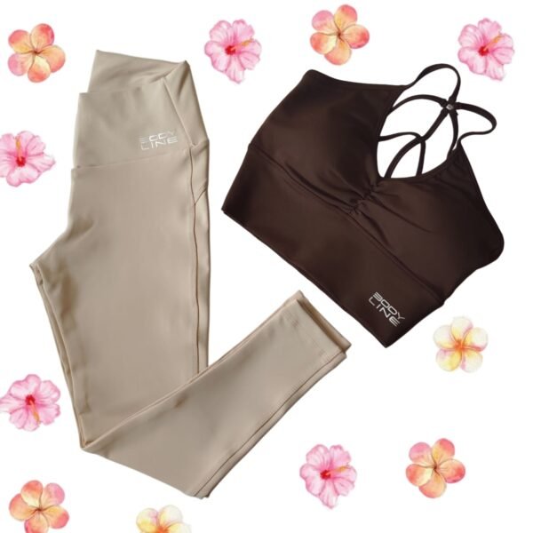 Conjunto deportivo nude