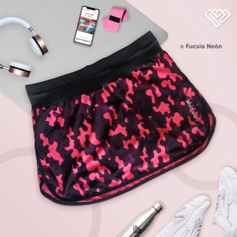 Falda short camuflada fucsia neón